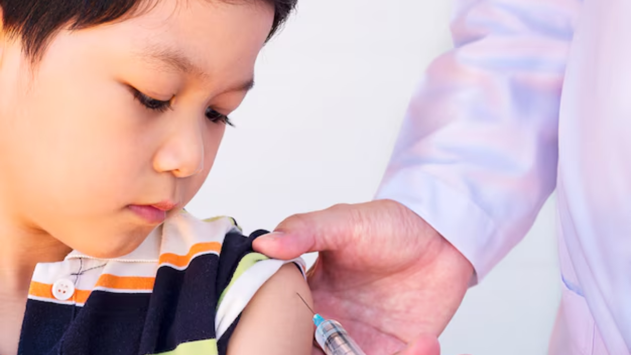 Learn Everything About Polio: Symptoms, Vaccine And More