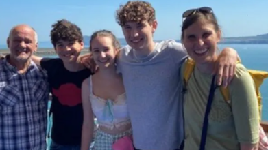 This Man Made 24 Doctor Visits for Back and Leg Pain, Died 12 Days After Cancer Diagnosis