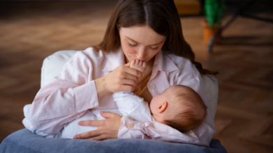 New Mother’s Special: Learn About The Feeding Cycle Of Your Newborn