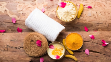 Homemade besan packs (Credit-Freepik)