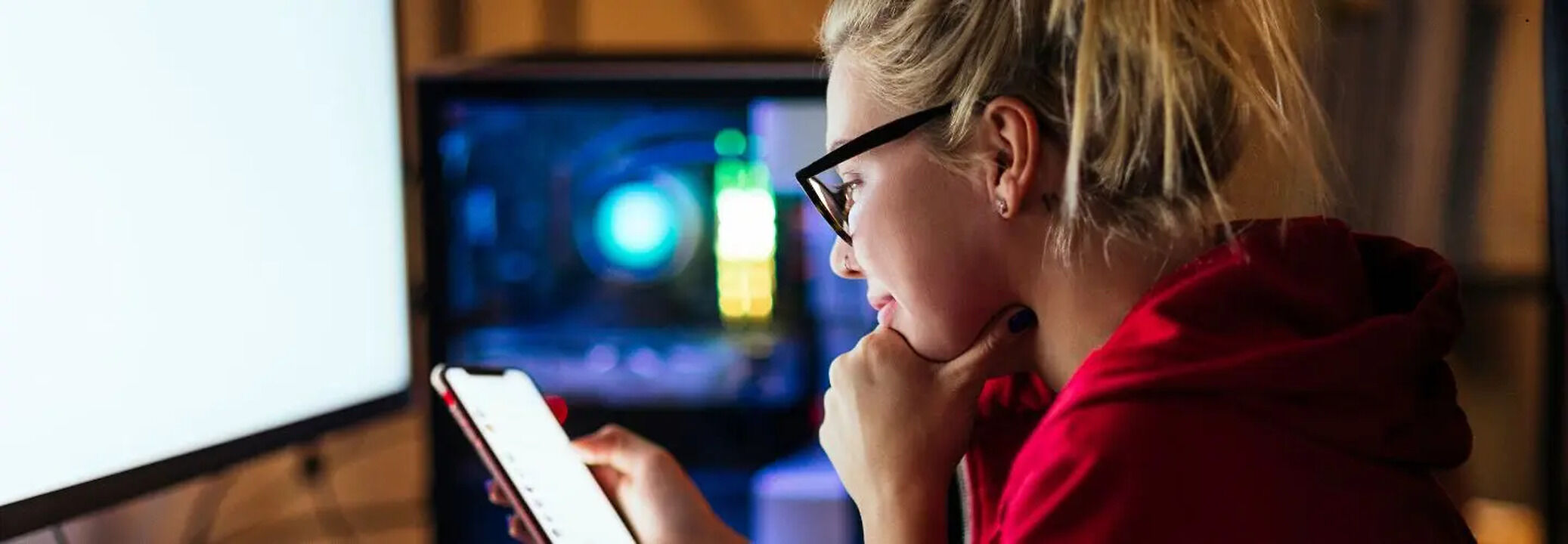 Why Do We Check Our Phones Every 10 Seconds? | Health and Me