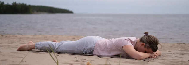Makarasanas