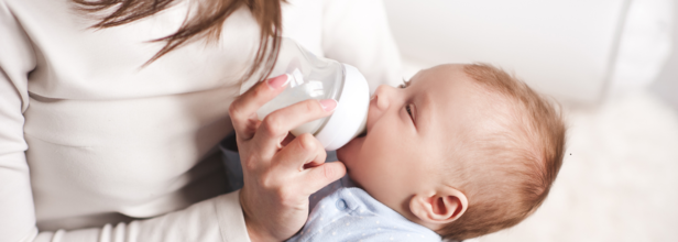 Is there a right way to bottle feed your baby?