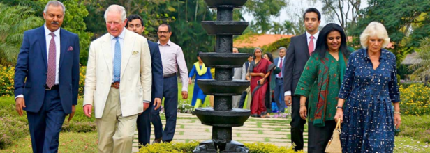 King Charles in his Ayurveda retreat (source: Getty Images)