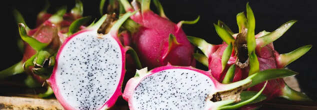 Are You Eating Your Dragonfruit Wrong? Here's How To Do It