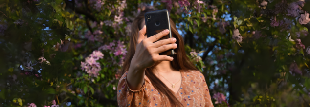 This Phone Habit Could Be A Sign Of Narcissism, Psychologists Reveal