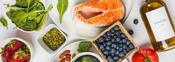 Neurologist Shares 10 Eating Habits For A Longer, Healthier Life