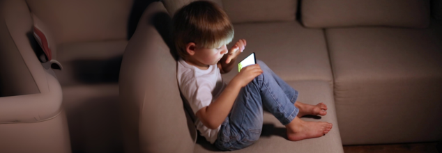 Do Not Give Your Kids Smartphones Until They Are This Age – Study Discourages Early Smartphone Access