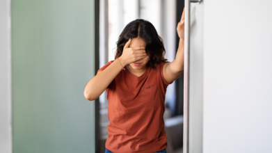 Have You Ever Felt Dizzy, Lightheaded When You Stand Up? Here's What It Means