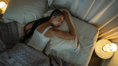 A Regular Sleeping Pattern Could Lower Your Risk Of Early Death By 14-34%; How To Create A Consistent Bedtime?