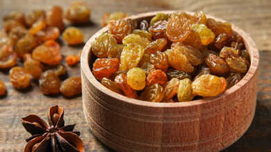 soaked vs dry raisin