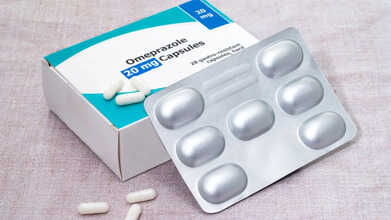 omeprazole dangerous reaction