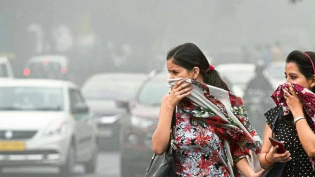 Delhi Pollution Drops From Very Poor To Poor, Experts Say Relief In Temporary