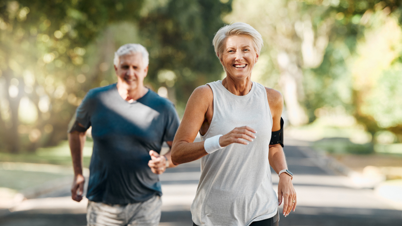 Crossed 40? These 5 Habits Could Slow Down Your Aging, According To Doctor