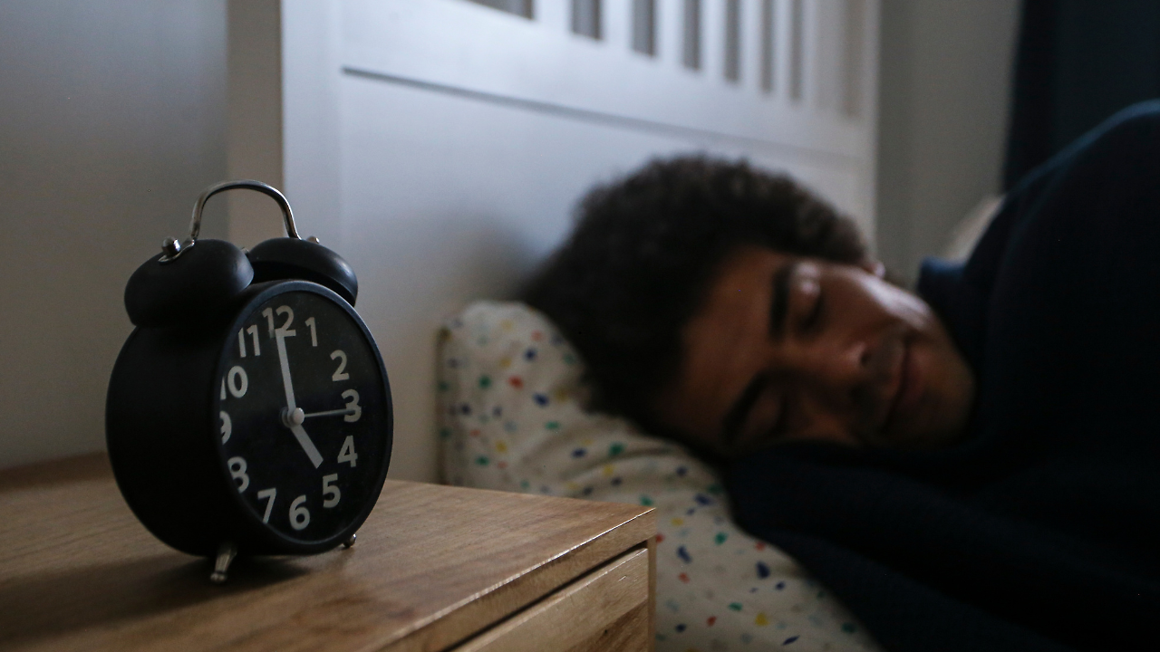 That 5 Minutes Of Extra Sleep Can Reduce Your Risk Of Death | Health and Me